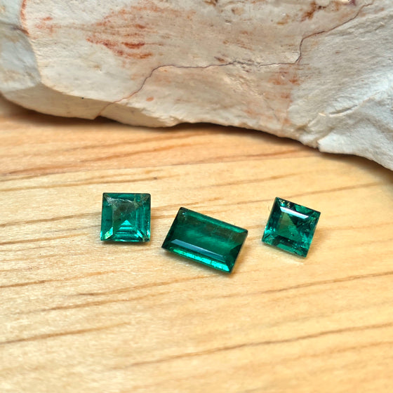 0.60ct TW Square & Baguette Cut Colombian Emerald Parcel
