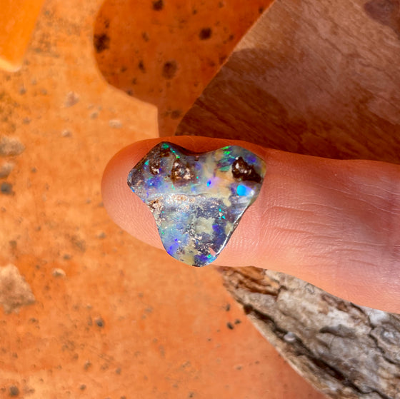 8.40ct Freeform Heart Shape Boulder Opal