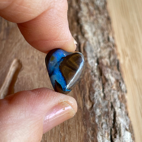 9.40ct Heart Shape Boulder Opal, this heart has bright blue and green on both sides and on the edges with very interesting patterns.