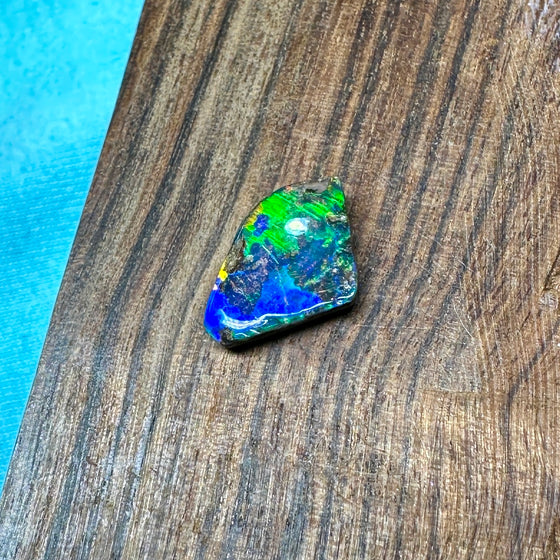 1.4ct Freeform Shape Boulder Opal