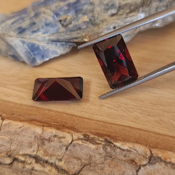 6.55ct Oval Cut Red Garnet