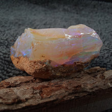  107ct Crystal Pipe Opal