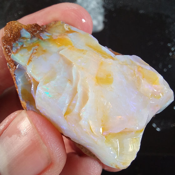 107ct Crystal Pipe Opal