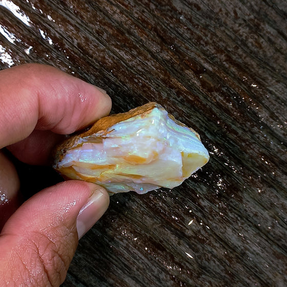 107ct Crystal Pipe Opal