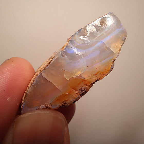 124ct Crystal Pipe Opal