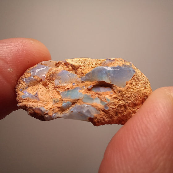 124ct Crystal Pipe Opal