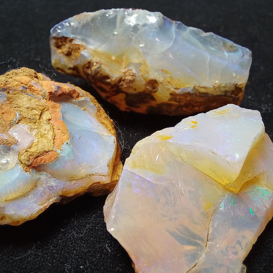 124ct Crystal Pipe Opal