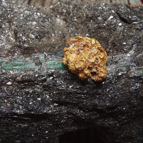 3.380g Australian Gold Nugget ('pendant nugget")