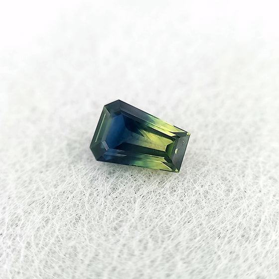 0.94ct 7x5mm Australian Parti Sapphire Freeform