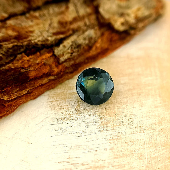 0.93ct 5mm Teal Sapphire Round Cut