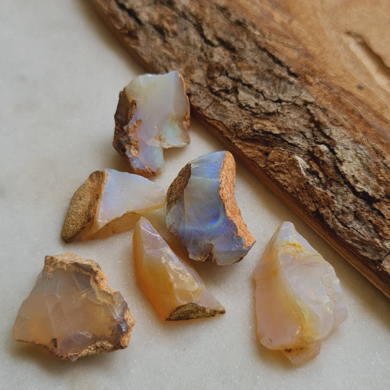 100ct Pipe Crystal Opal Rough Parcels (10ct-30ct sizes)