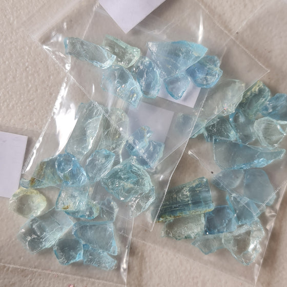 30ct Blue / Greenish Blue Aquamarine Flat / Shard Rough Parcels