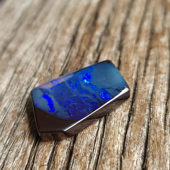 25.92ct Free-form Boulder Opal