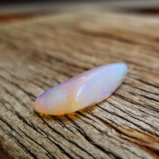 25.11ct Freeform Pipe Opal