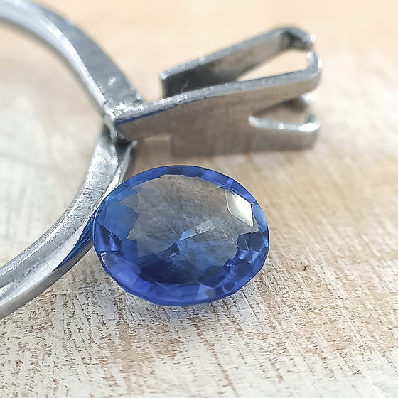 0.90ct Blue Sapphire Oval Cut