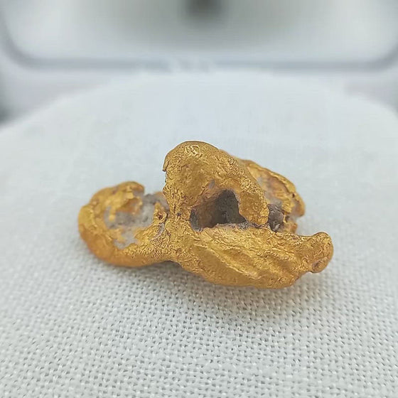 10.884g Australian Gold Nugget ('pendant nugget")