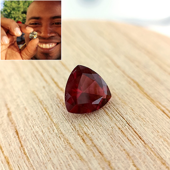 1.37ct Purple Mauve Garnet Triangular Cut