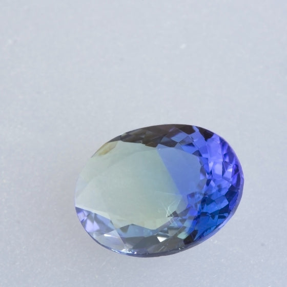 Unheated 2.81ct Oval Cut Bi-Colour Tanzanite