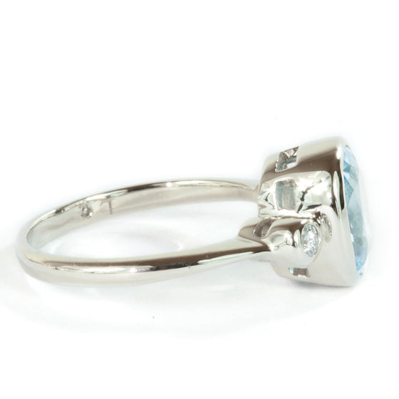 9x7 Oval Aquamarine and  Diamond 14k White  Gold Ring