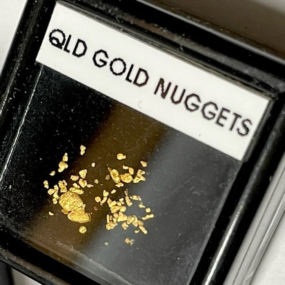This gold was hand fossicked in Clermont, Queensland. .05gr Australian gold nugget flakes.  appox. 96% pure gold.